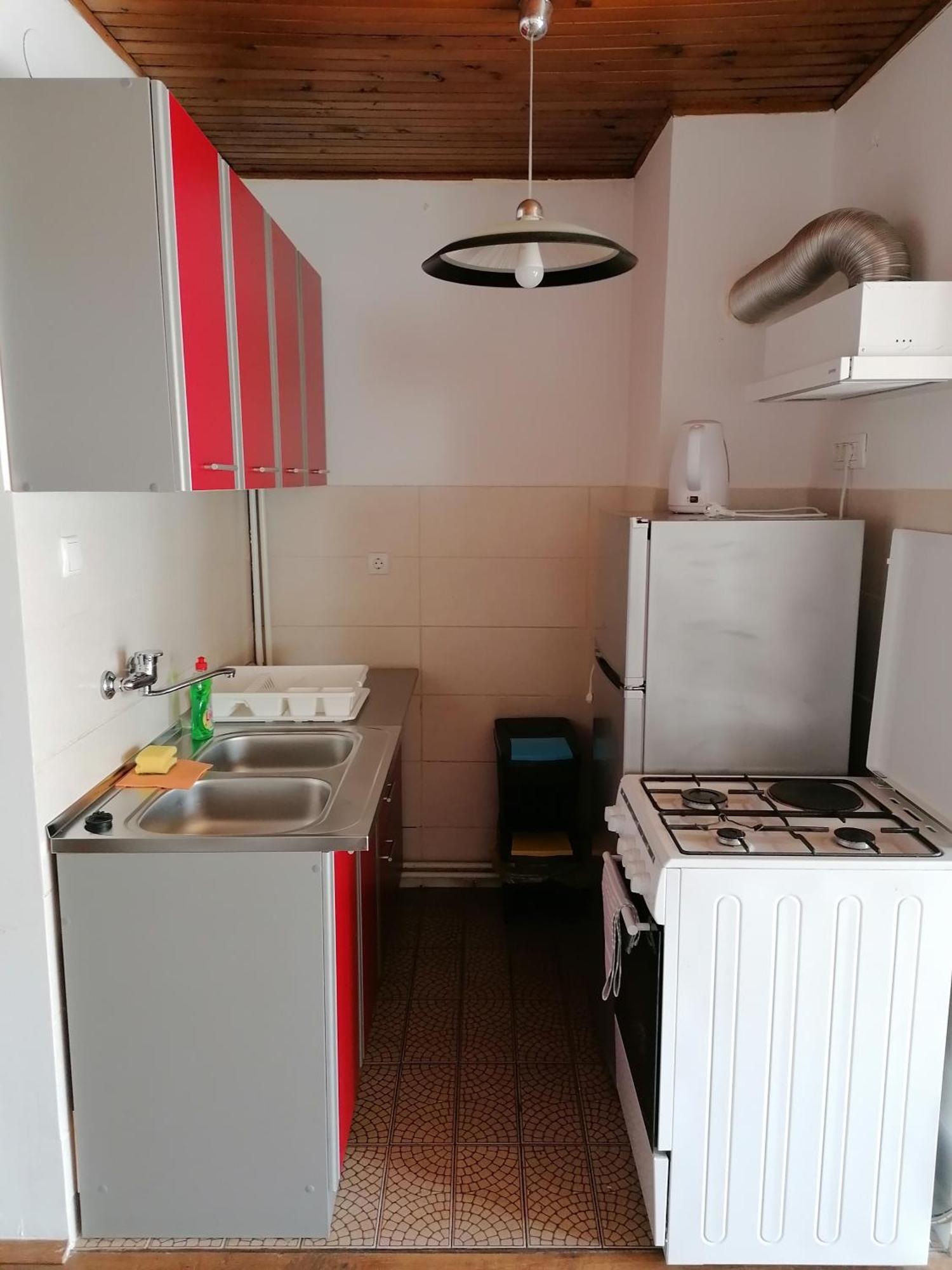 Cozy 1-Bdrm Apt In Dubec, Ideal For Work Or Study เซสเวเต ภายนอก รูปภาพ